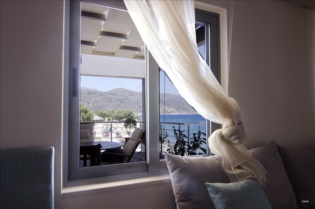 Gonis Suites Palaiochora Exterior foto